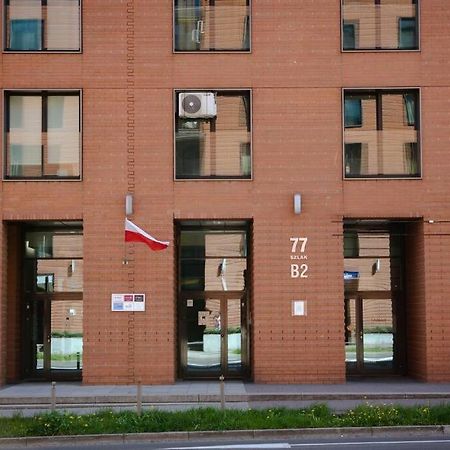 Wygodny Apartament Przy Dworcu Krakow Bagian luar foto