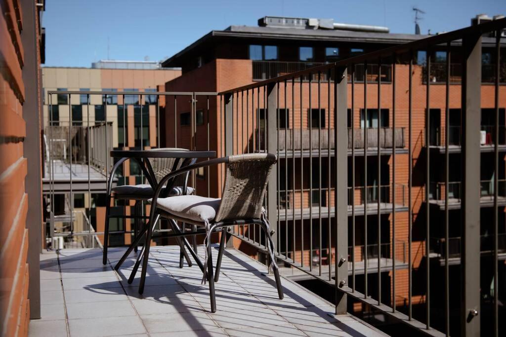Wygodny Apartament Przy Dworcu Krakow Bagian luar foto